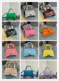 Picture of Balenciaga Lady Handbags _SKUfw109903910fw